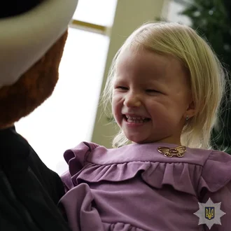 У театрі відбулось новорічне дійство для дітей співробітників поліції