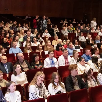 У театрі відбулась урочиста імпреза до Всесвітнього дня театру